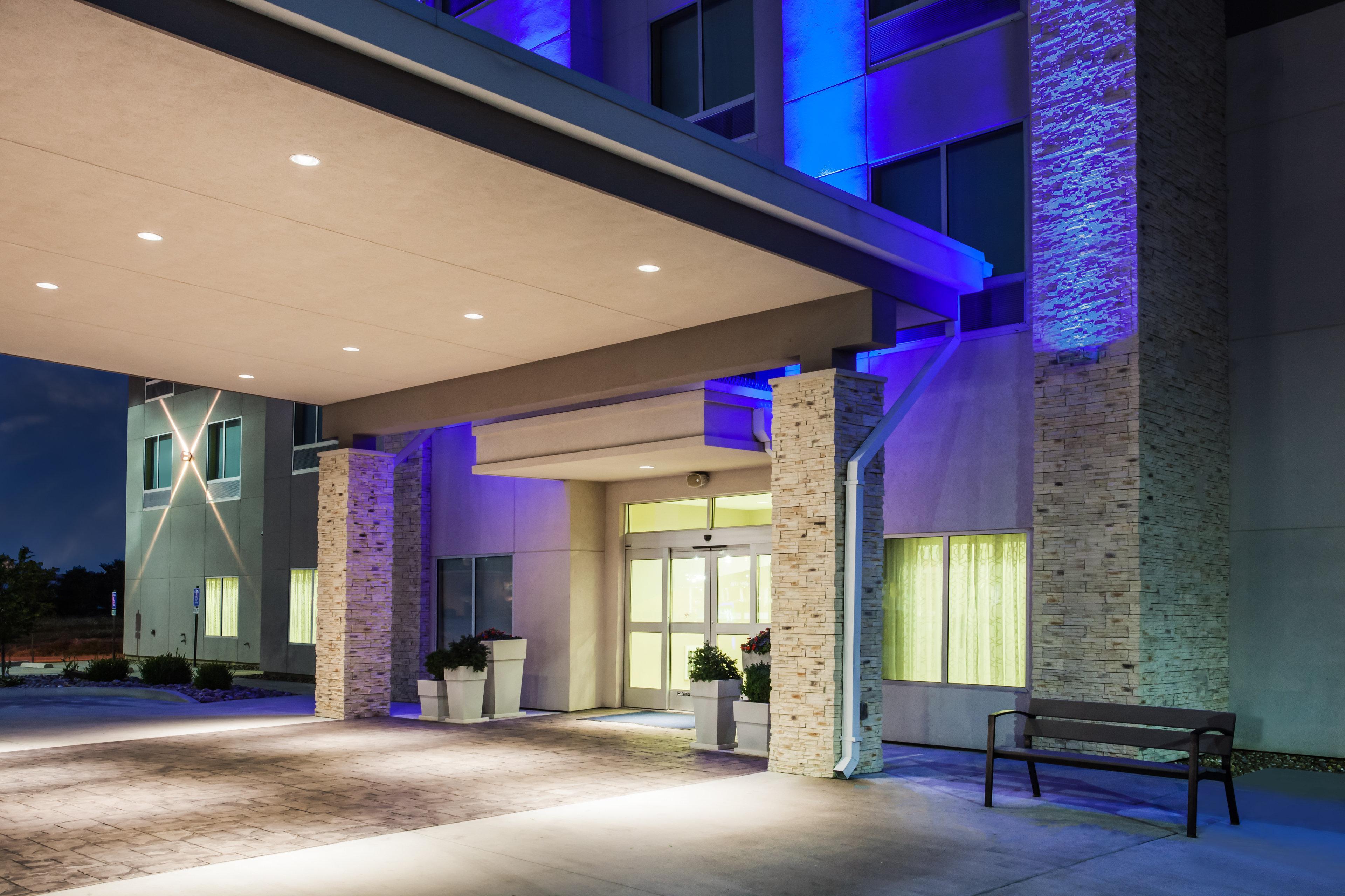 Holiday Inn Express & Suites Litchfield By Ihg מראה חיצוני תמונה